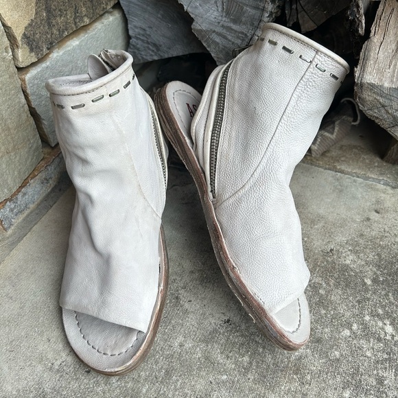 A.S.98 Ritchie women’s Ivory leather Modern Open-Toe Mules NWOBSz-38(7-1/2-8)  K - Picture 1 of 10